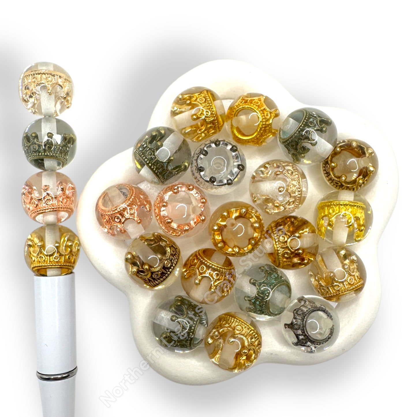 16mm Clear Crown Acrylic Bead Mix -20 Pieces