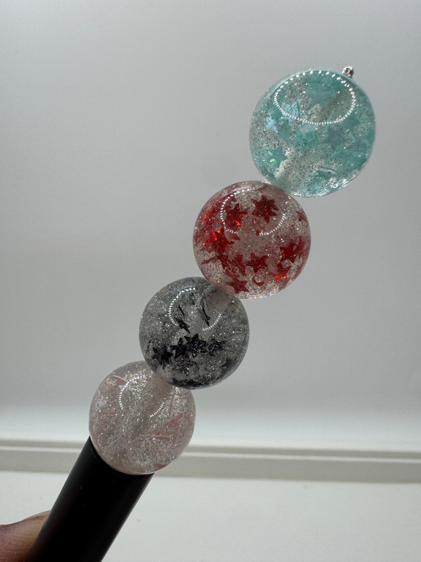 16mm Glittle Star Foil Beads 20pcs.