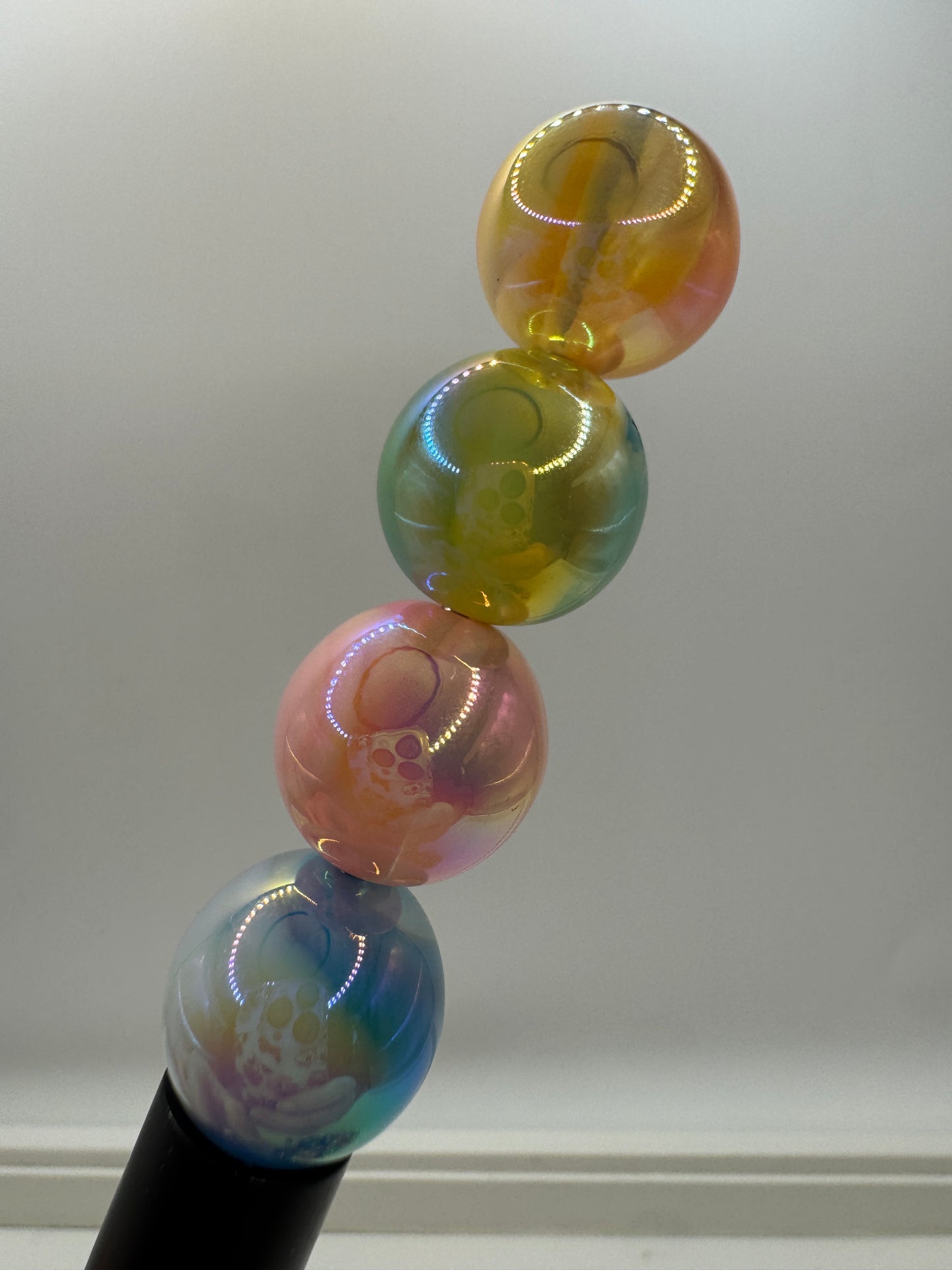 16mm UV Color Swirl Beads - 20pcs.