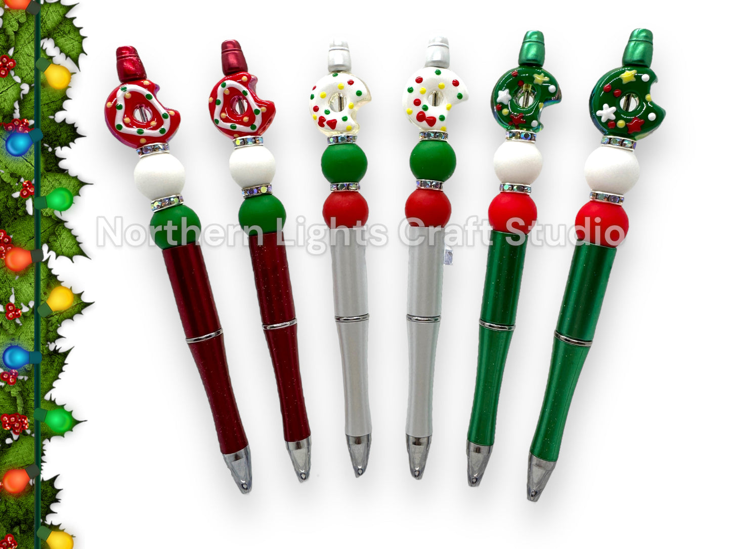 Beaded Christmas Donut Pen, Beaded Pens, Handmade Beads, Coffee and Dessert Theme, Coffee and Donuts Gift Ideas, Handmade Pen Beads