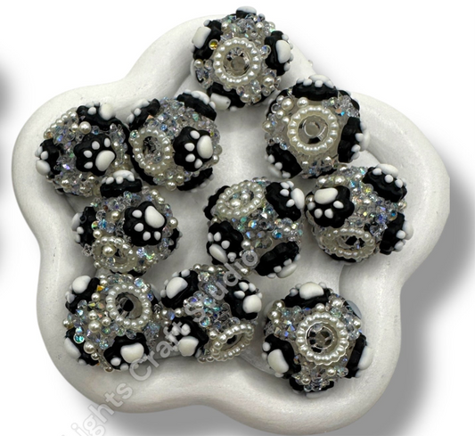 Fancy Paw Beads Black White 4 pcs.