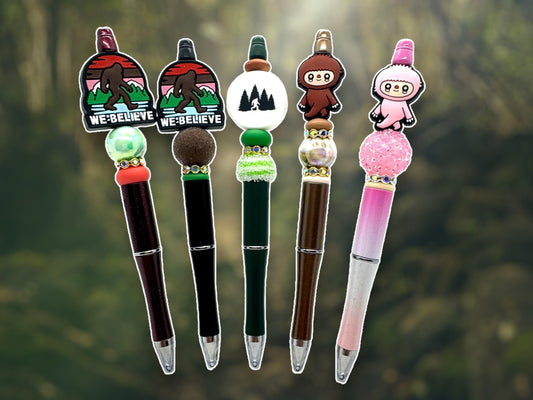 Handmade Bigfoot Beaded Pen, We Believe Cryptid Pen, We Believe Bigfoot Pen, Bigfoot In The Woods Pen